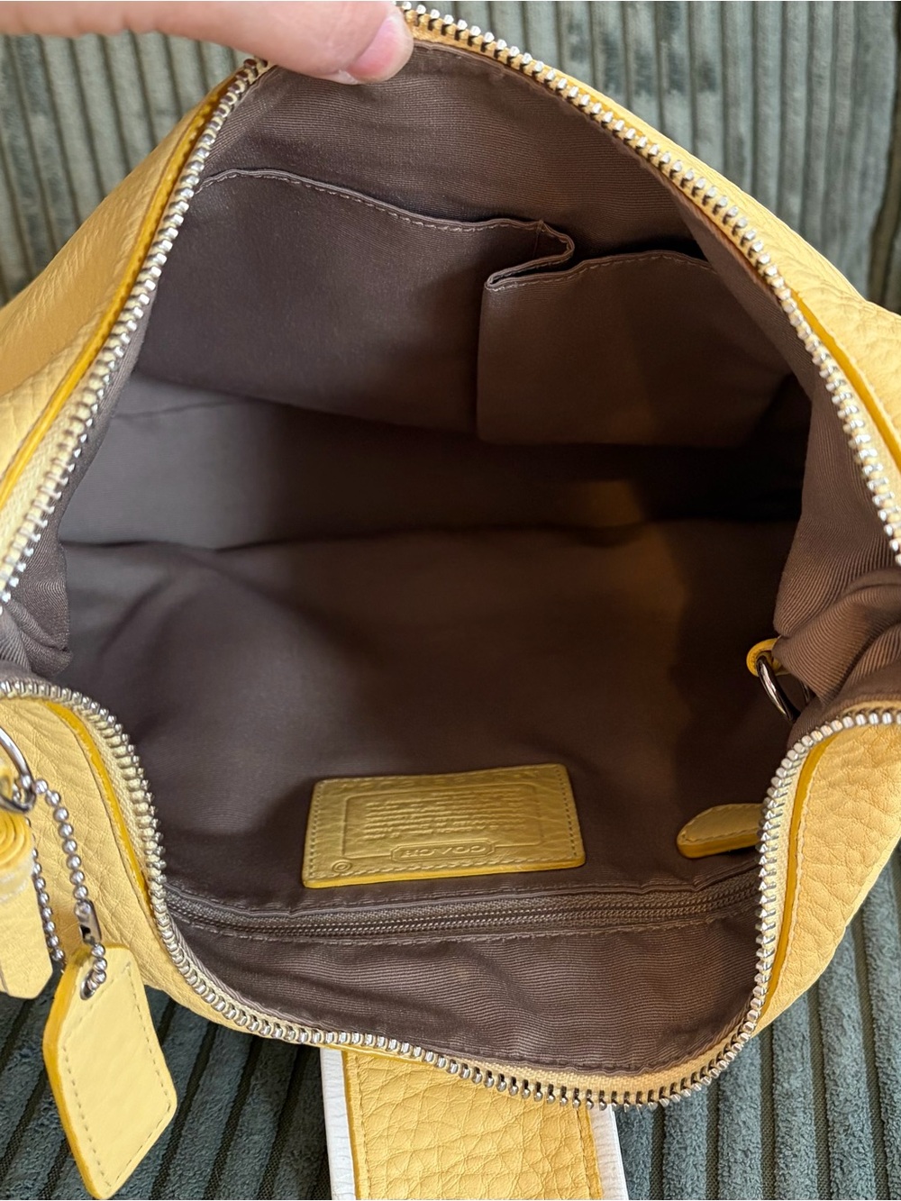 Coach Vintage Y2K Pebbled Leather SoHo Shoulder Bag in Butter Yellow 5054 - Picture 11 of 11